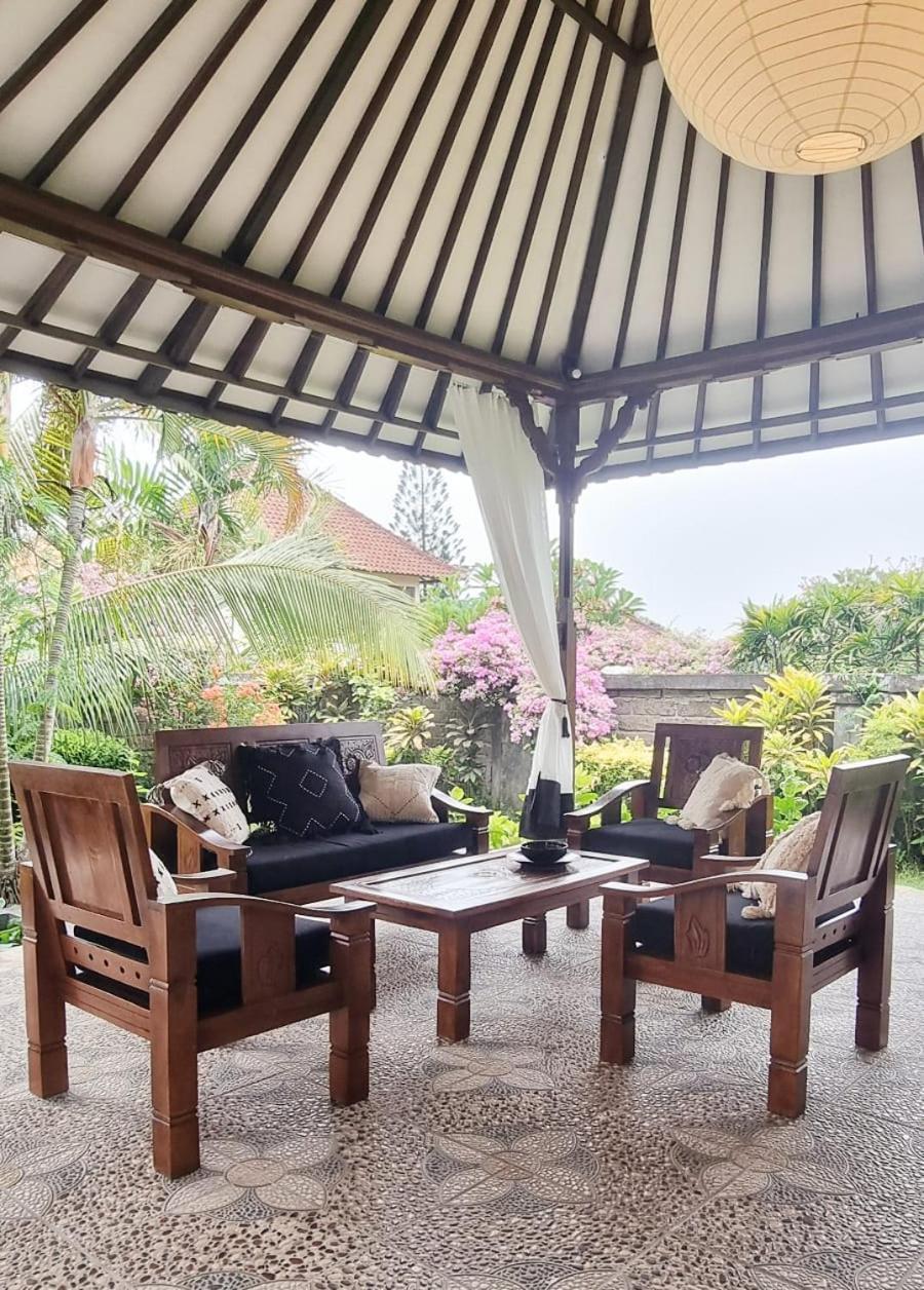 Mumbul Villas Nusa Dua  Eksteriør billede