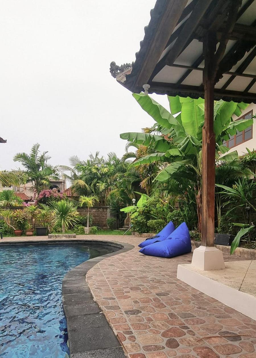 Mumbul Villas Nusa Dua  Eksteriør billede