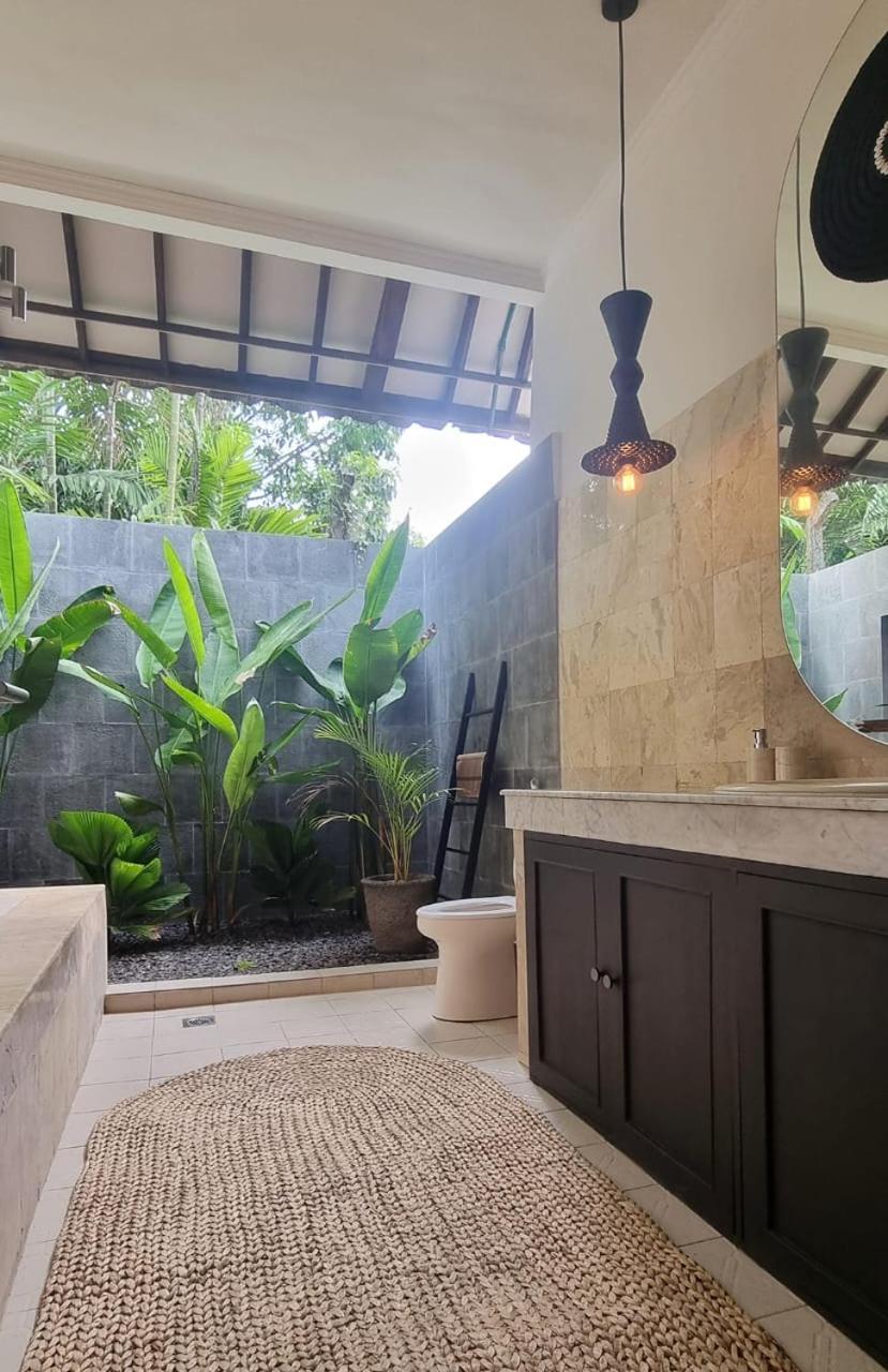 Mumbul Villas Nusa Dua  Eksteriør billede