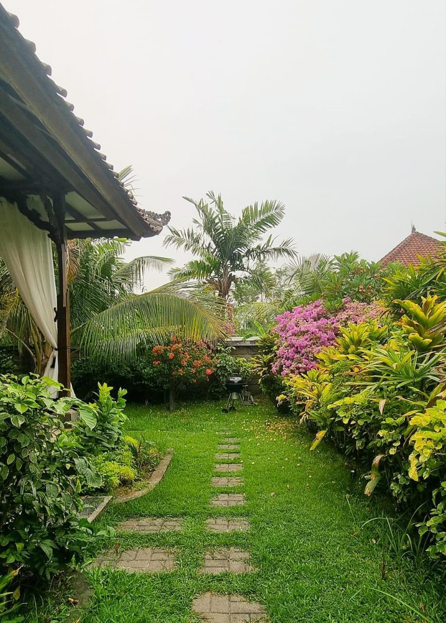 Mumbul Villas Nusa Dua  Eksteriør billede